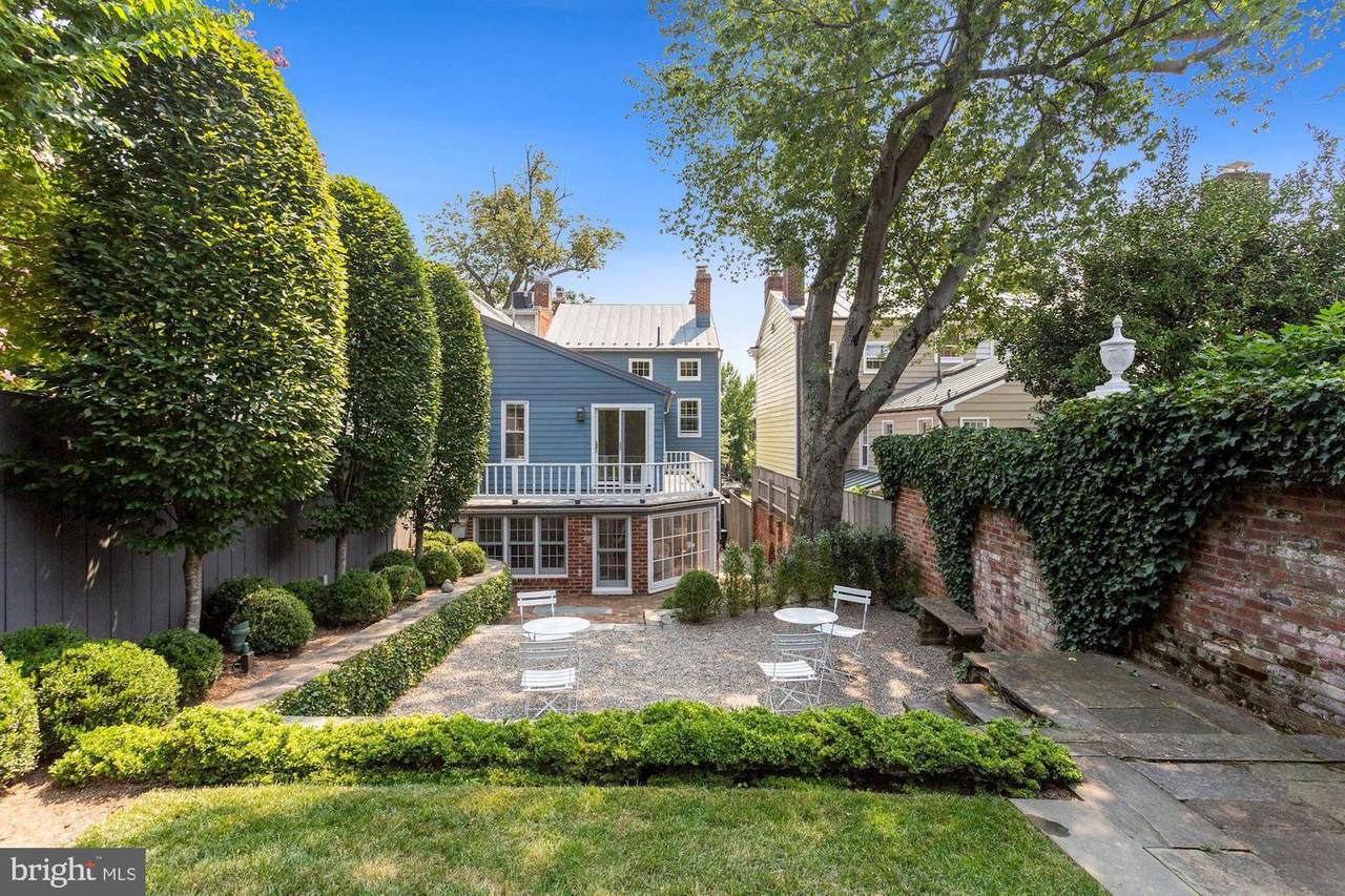 1228 30TH Street - Photo 1