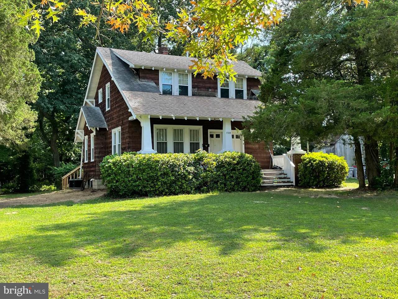 1145 Chestnut Avenue - Photo 1