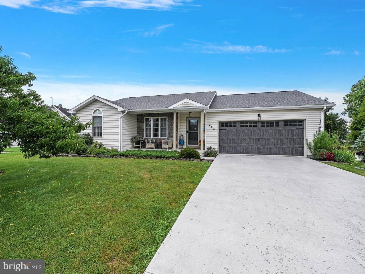 654 Curtis Drive - Photo 1
