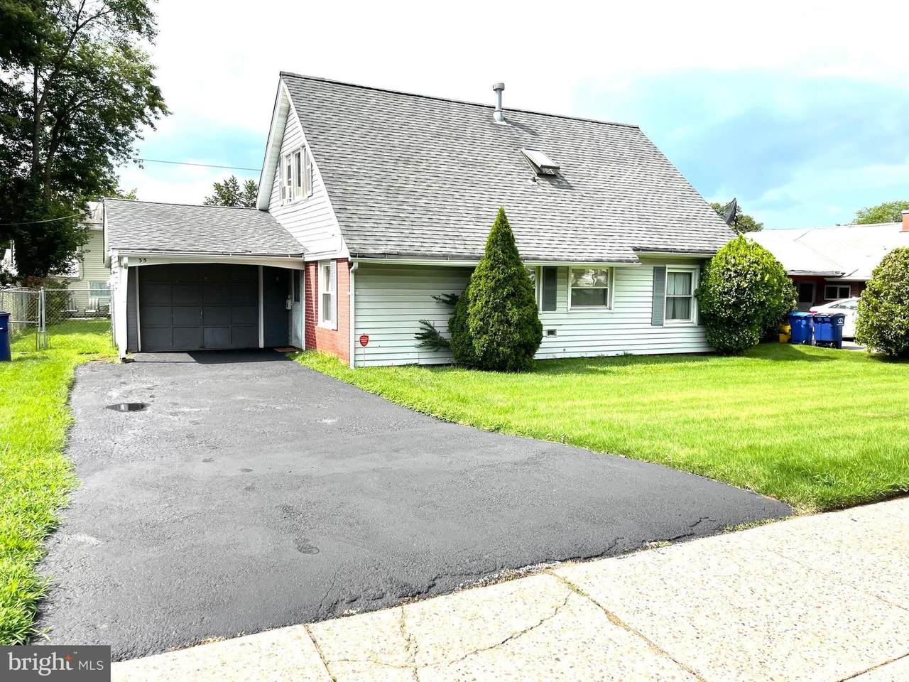35 Pebble Lane - Photo 1