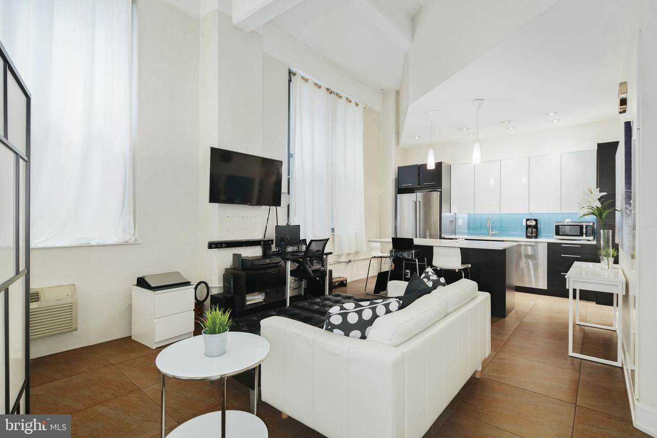 1100 Broad Street - Photo 1