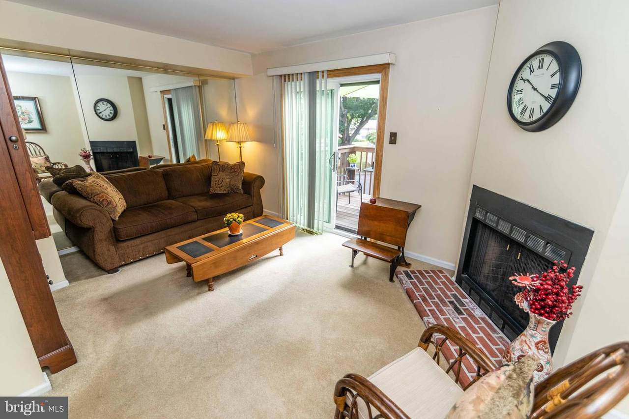 2501 Pond View Drive - Photo 1