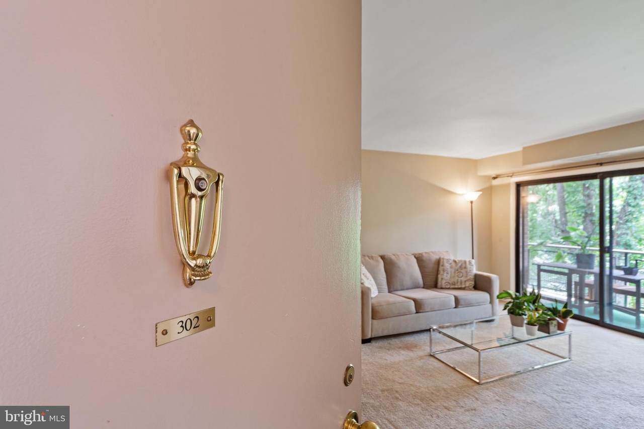 4371 Lee Highway - Photo 1