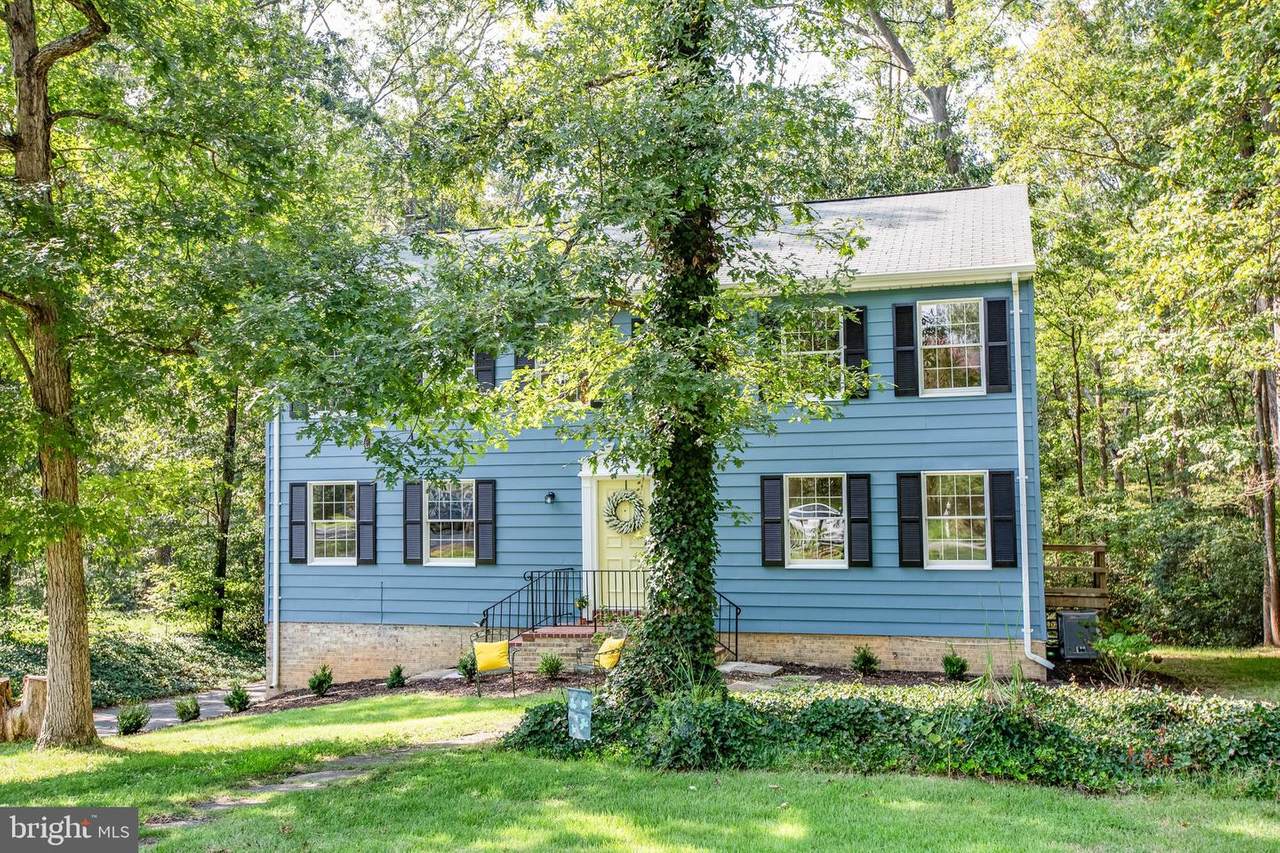 11 Huntington Drive - Photo 1