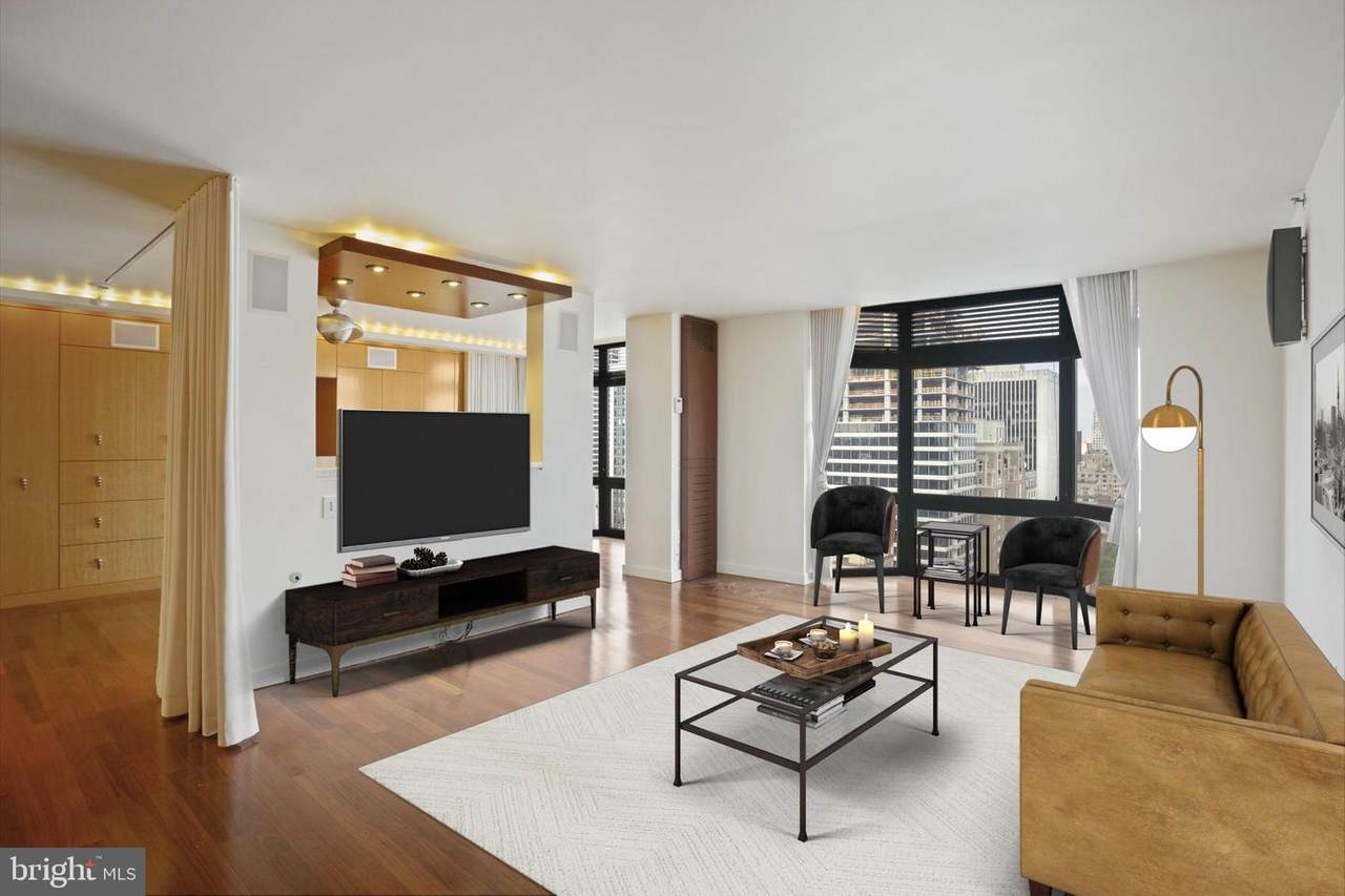 2020 Walnut Street - Photo 1