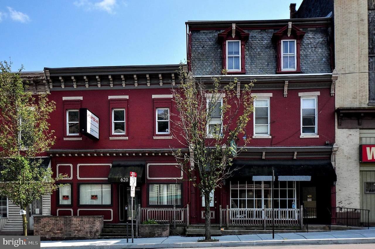 620-624 Centre Street - Photo 1