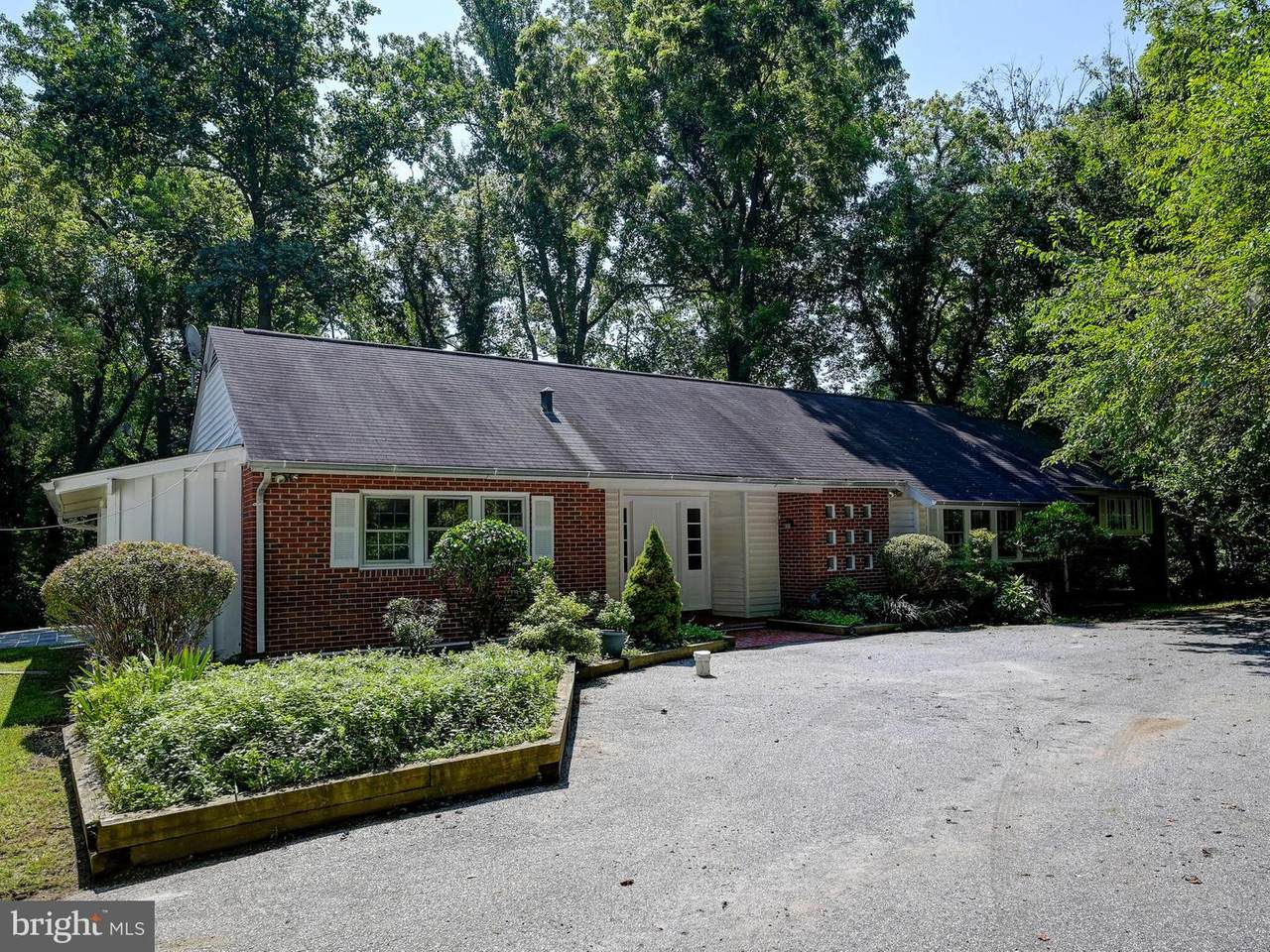 801 Malvern Avenue - Photo 1