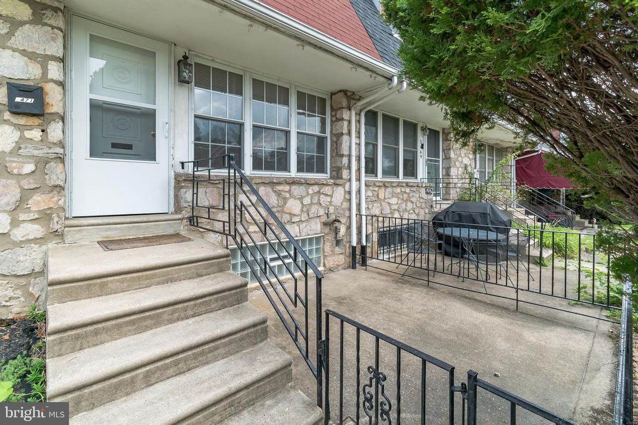 5471 Vicaris Street - Photo 1