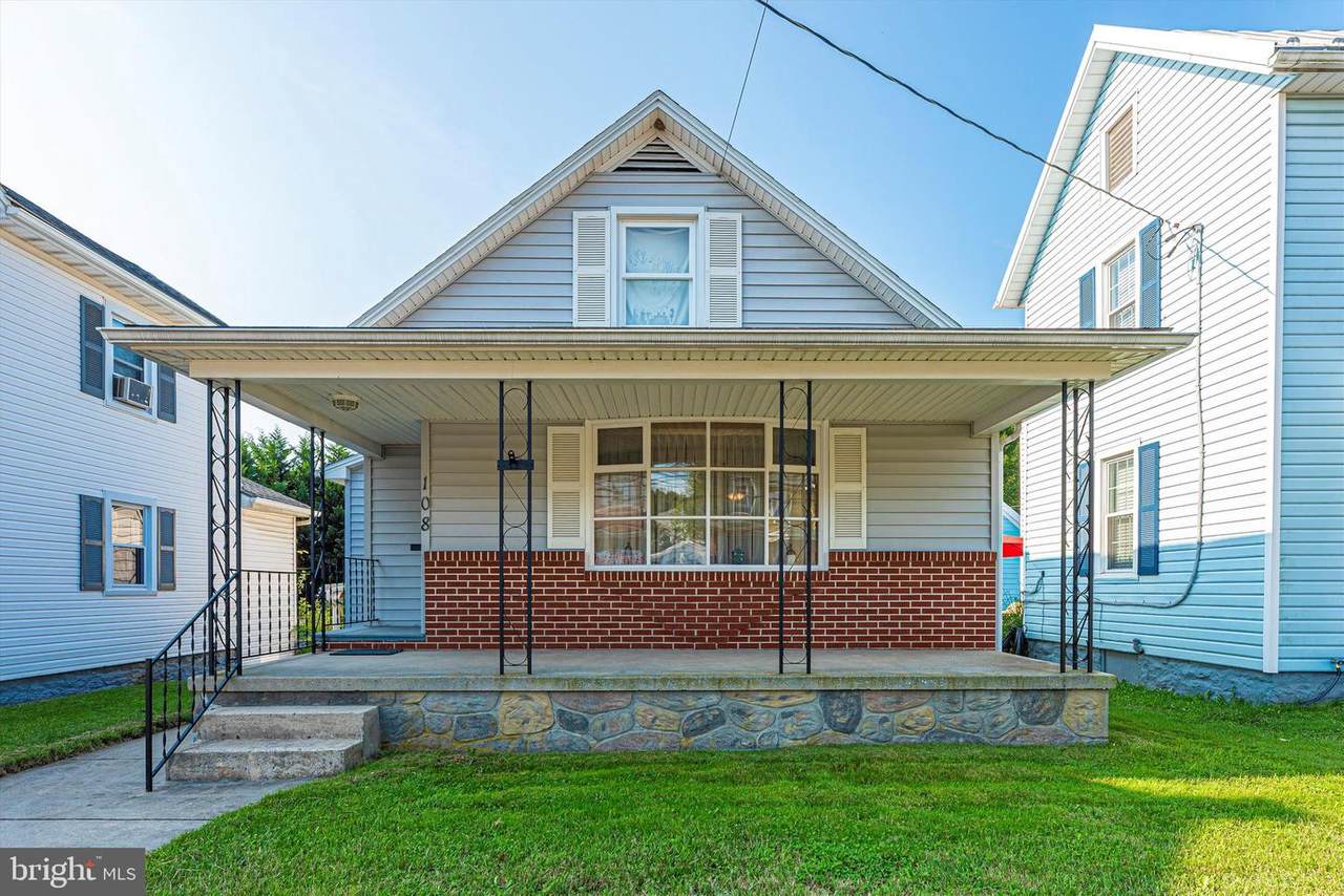108 Main Street - Photo 1