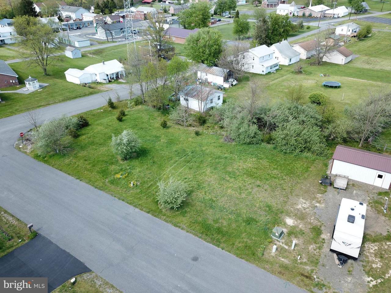1-2 Sassafras Lane - Photo 1
