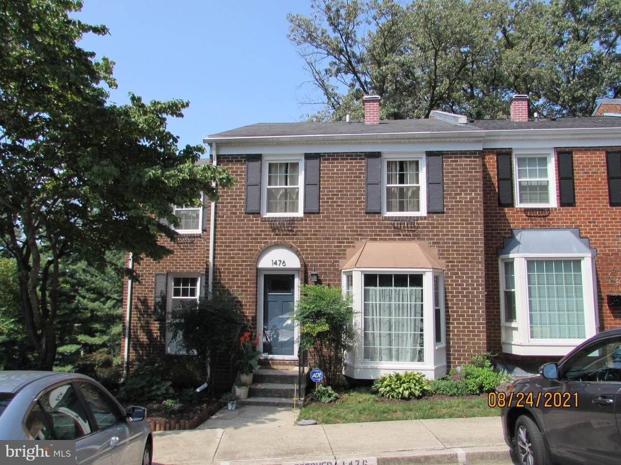 1476 Carlyle Court - Photo 1