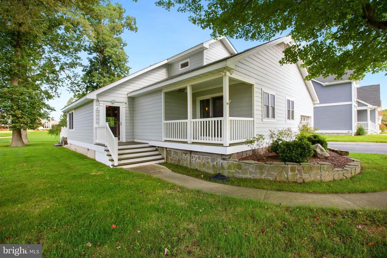29534 Turnberry Drive - Photo 1