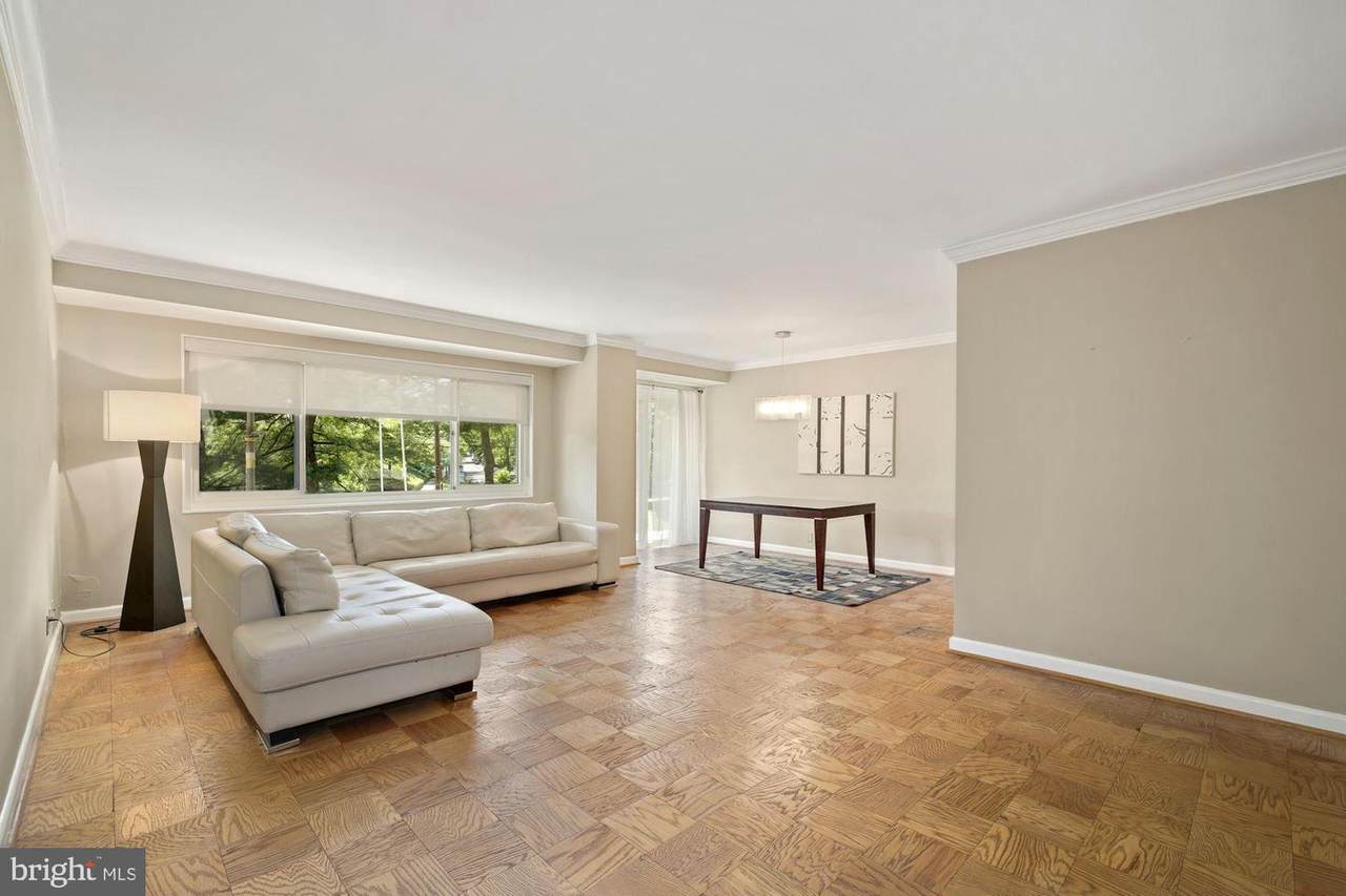 4201 Cathedral Avenue - Photo 1