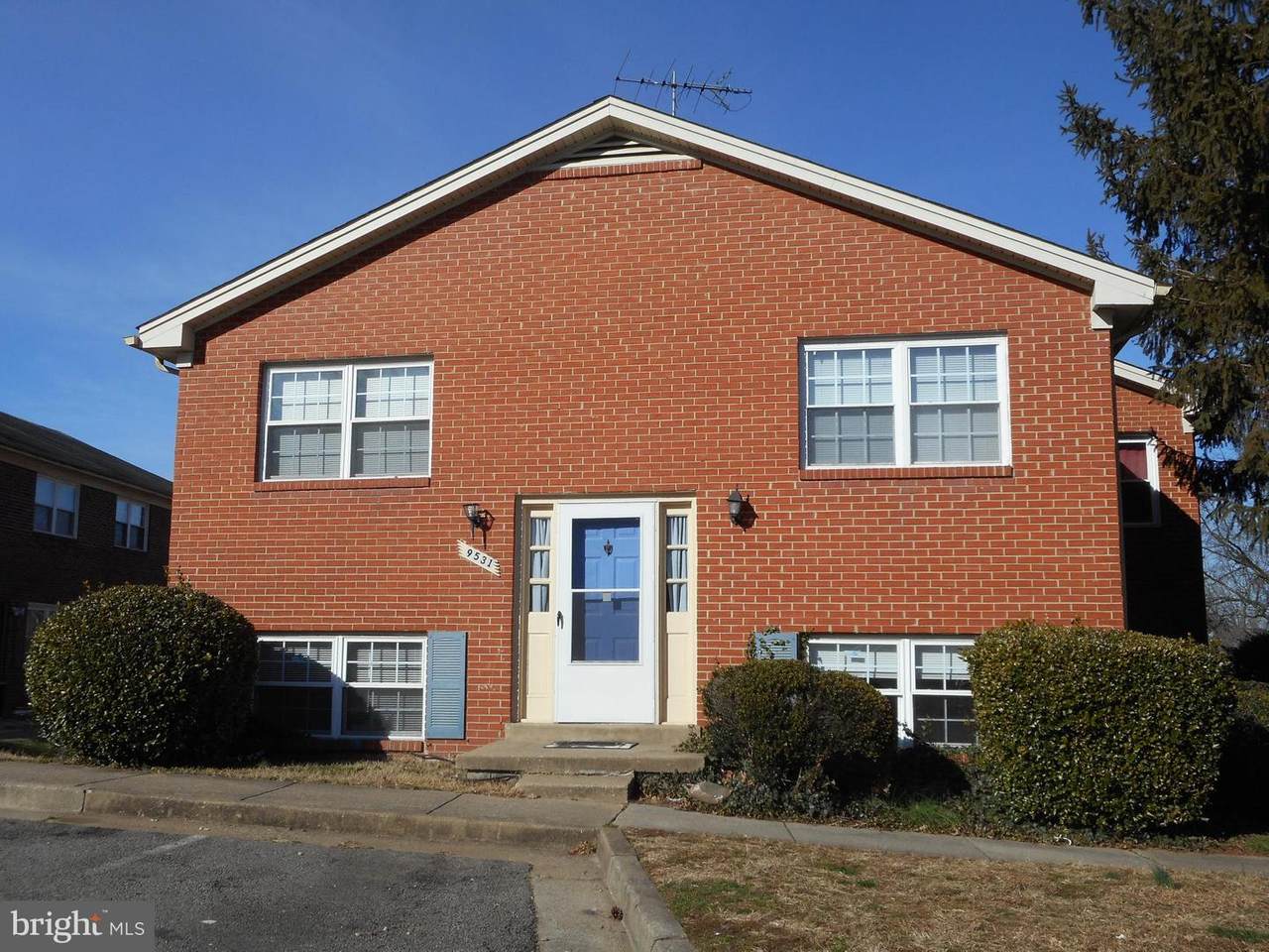 9531 Hagel Circle - Photo 1