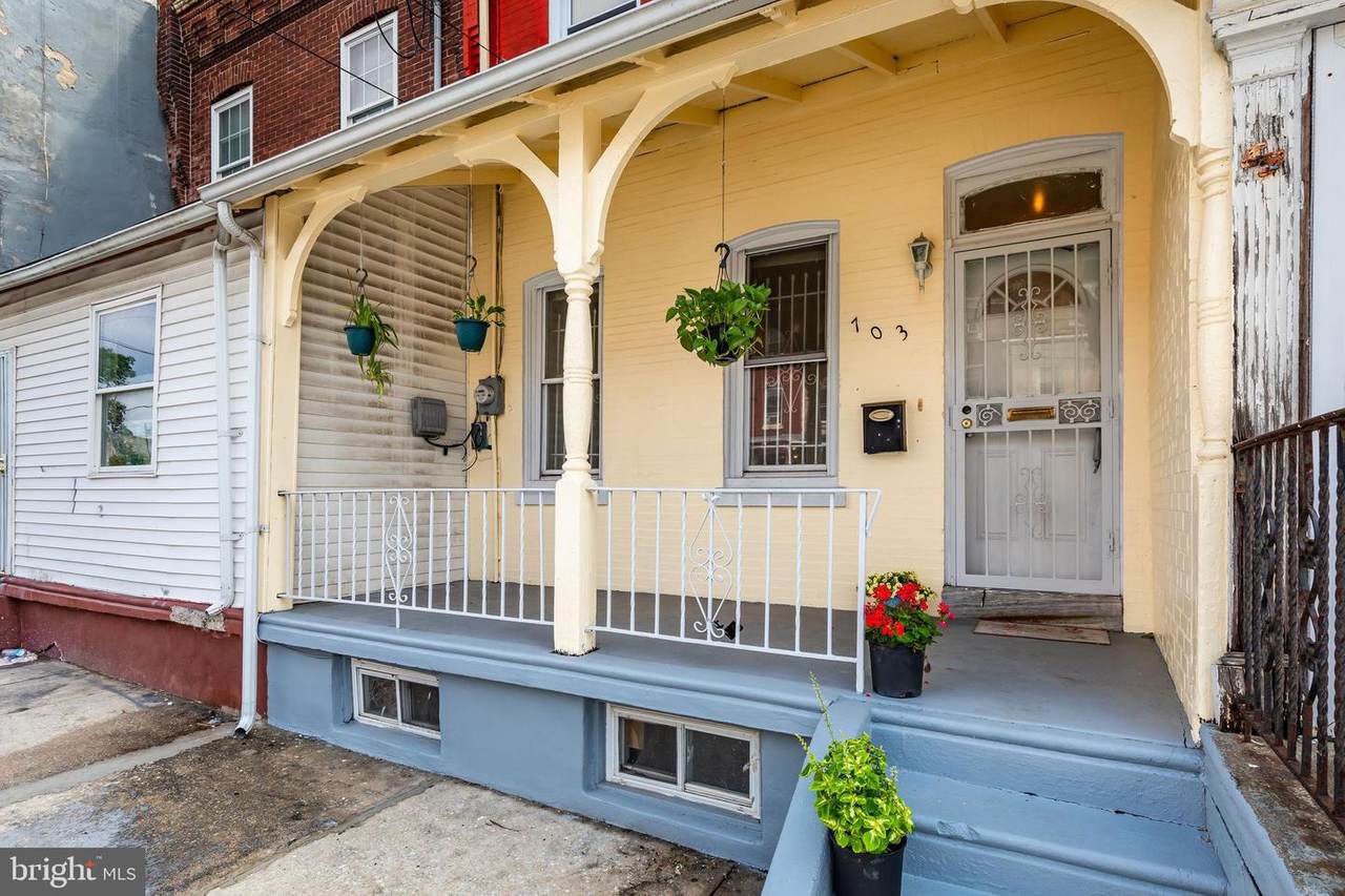 703 42ND Street - Photo 1