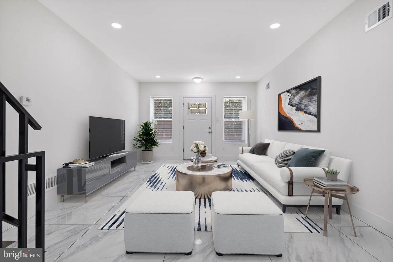 2329 Bucknell Street - Photo 1