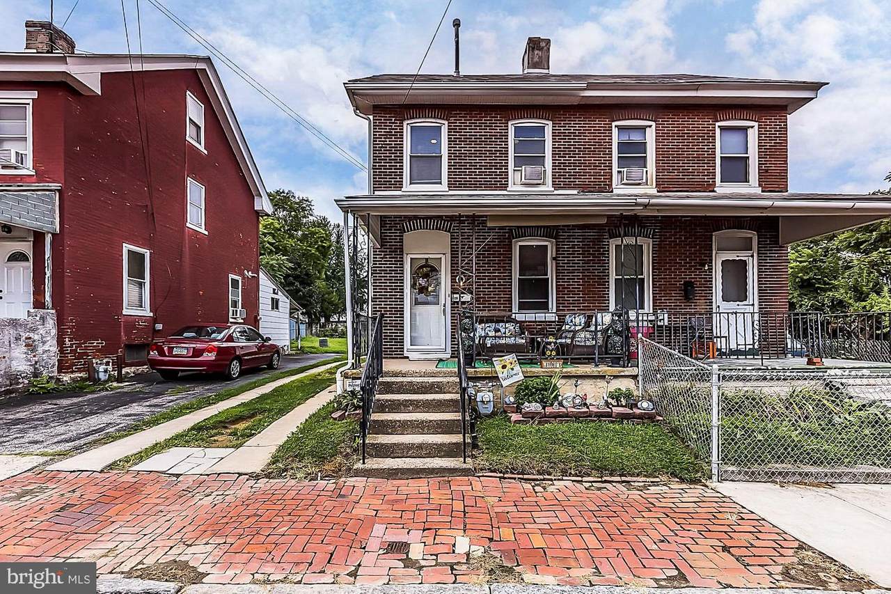 26 Upland Avenue - Photo 1
