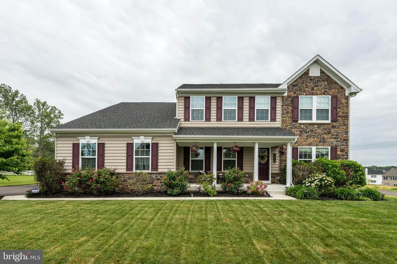 2910 Maggie Way - Photo 1