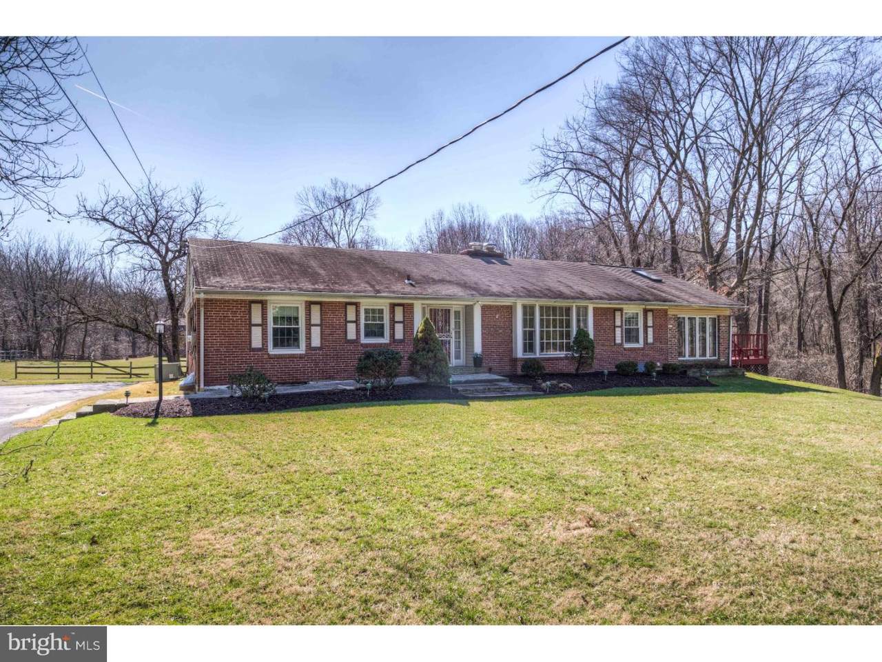 3730 Gradyville Road - Photo 1