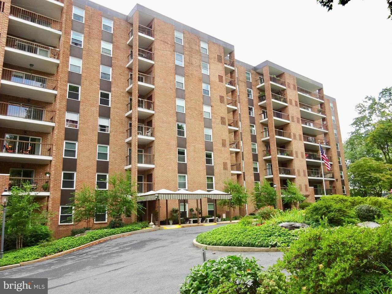 1375 Pershing - Photo 1