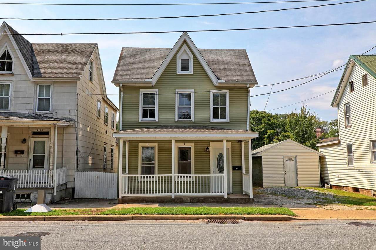 216 Washington Street - Photo 1