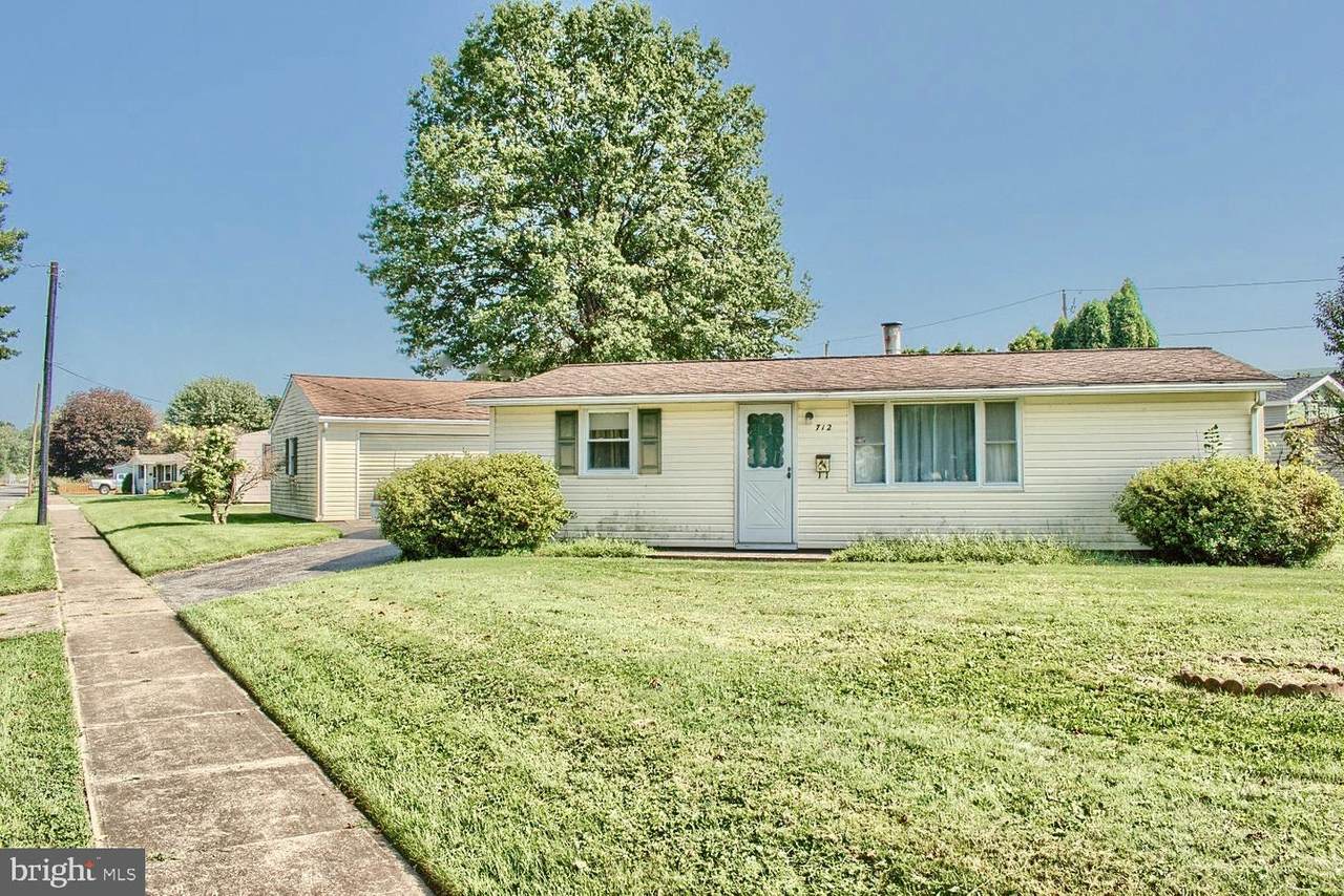 712 Tule Street - Photo 1
