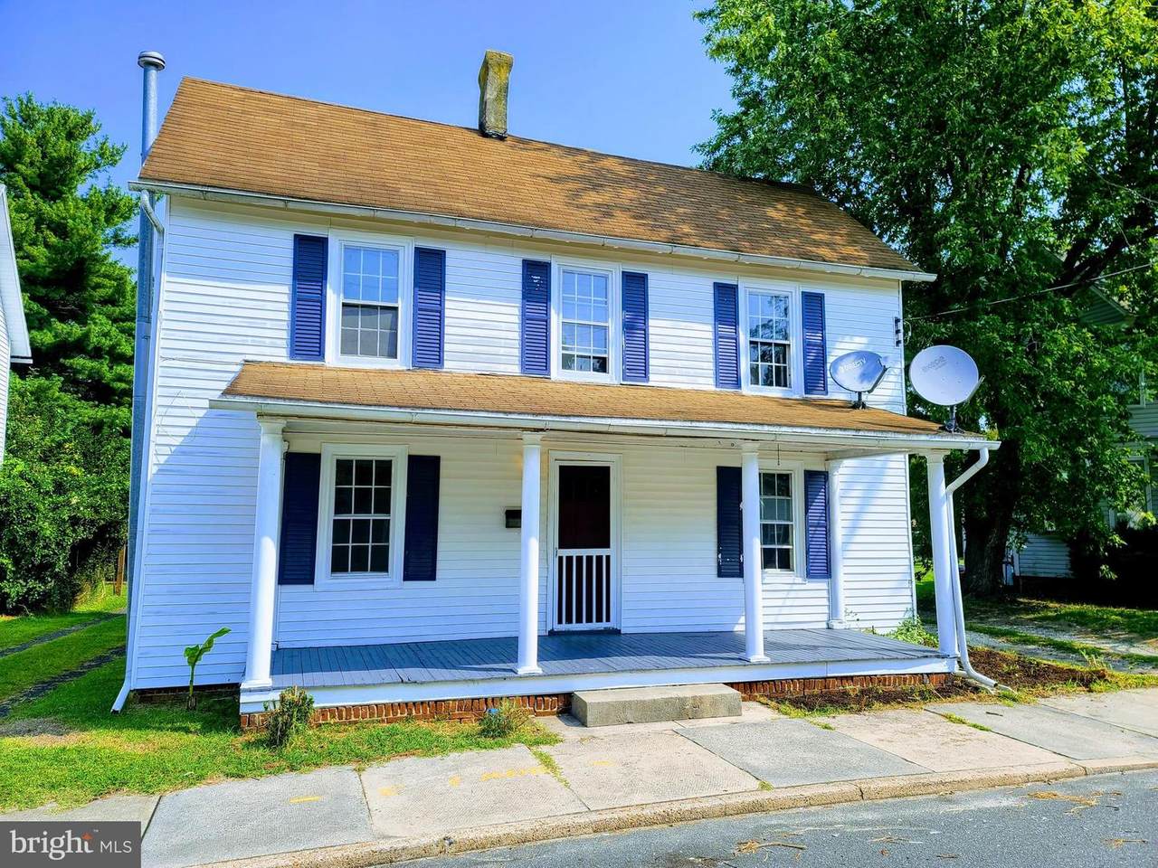 313 6TH Street - Photo 1