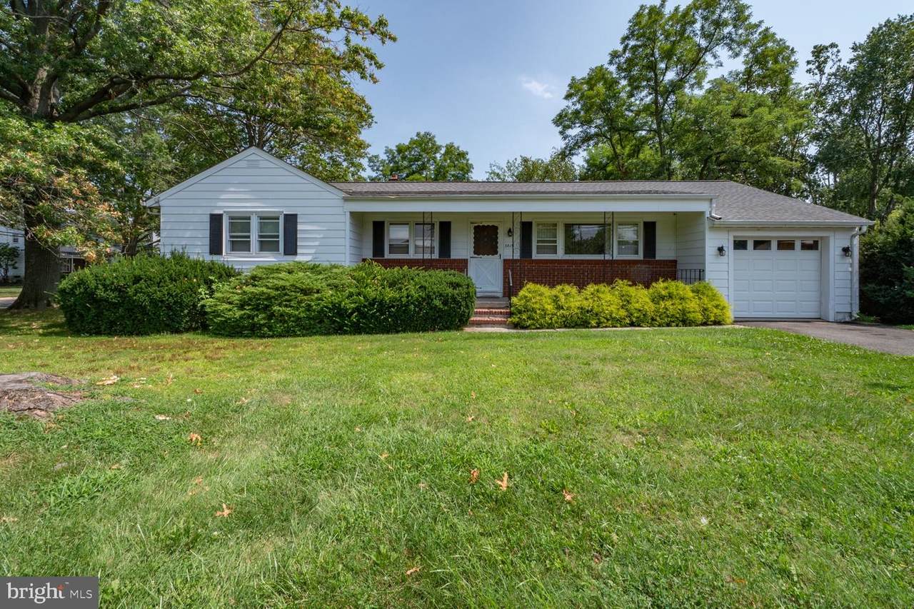 3813 Quakerbridge Road - Photo 1