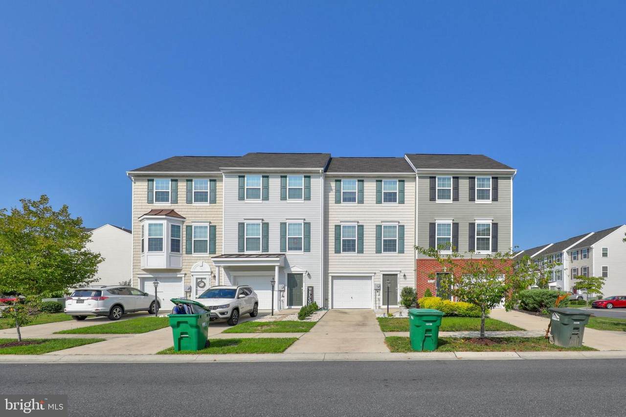 20757 Brunswick - Photo 1
