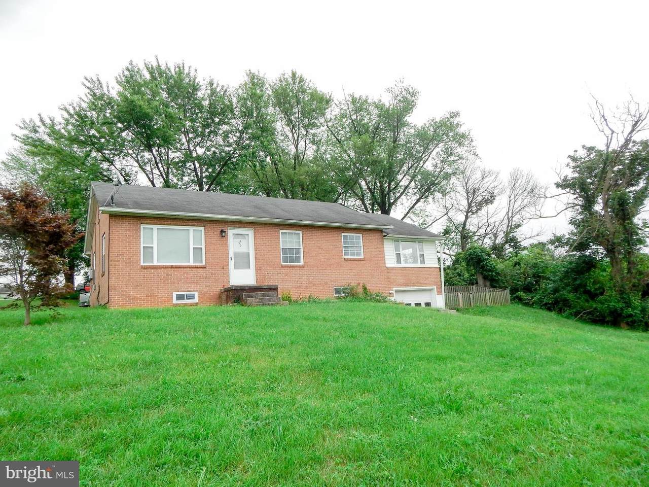 93 Clems Drive - Photo 1