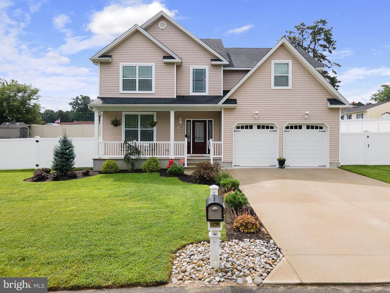 1708 3RD Avenue - Photo 1