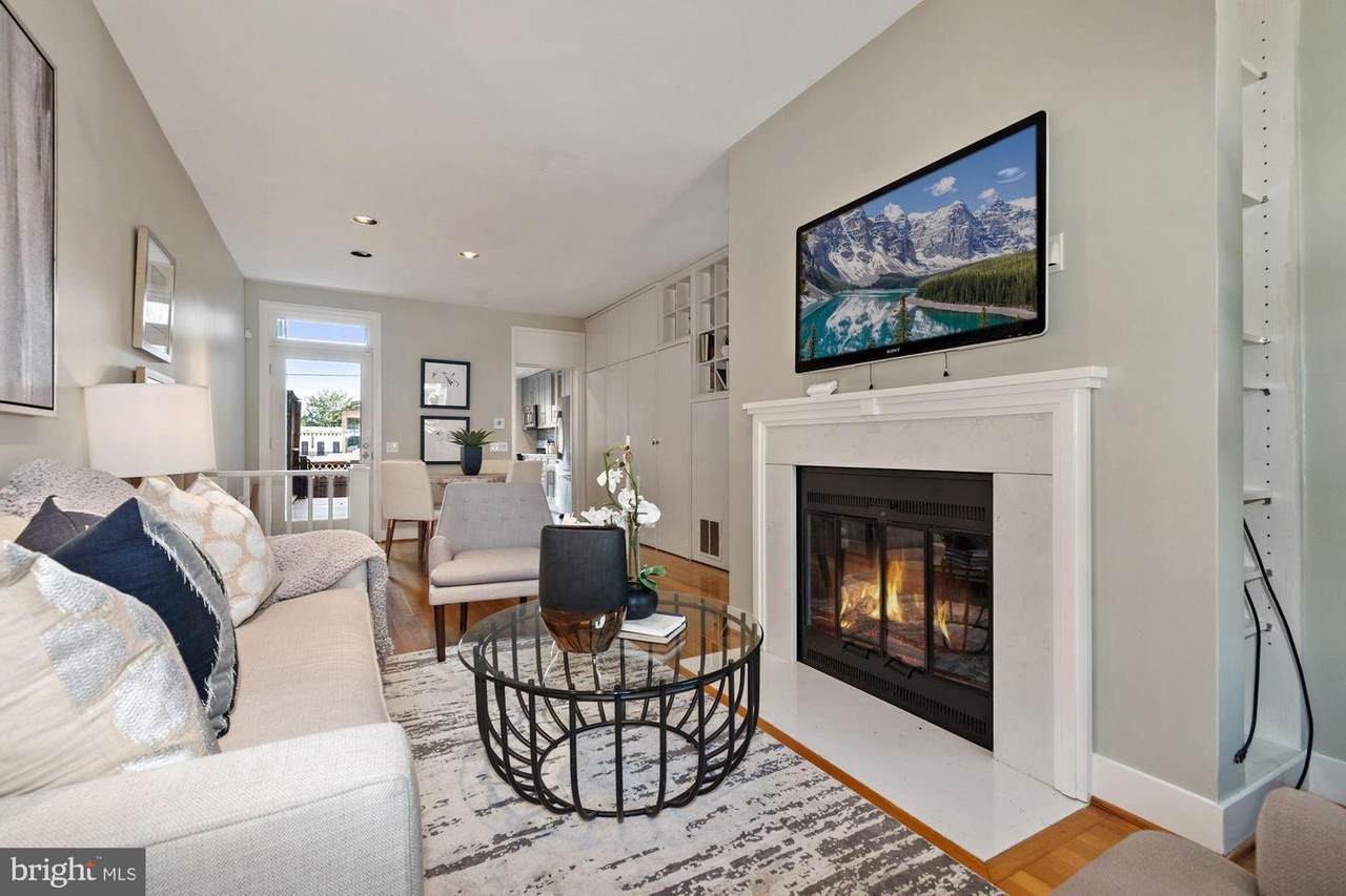 1614 V Street - Photo 1