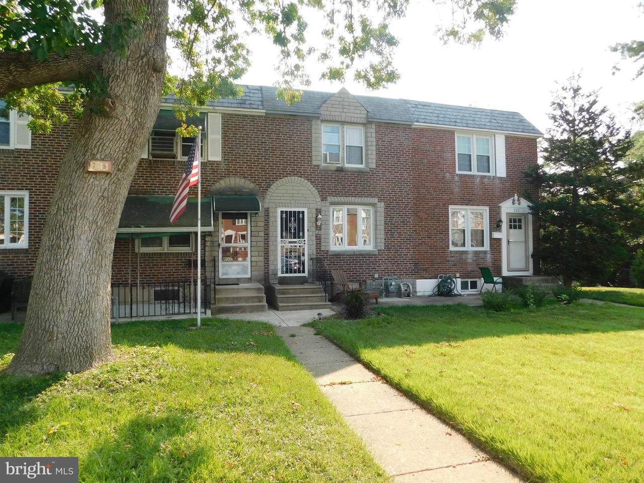 723 Crescent Drive - Photo 1