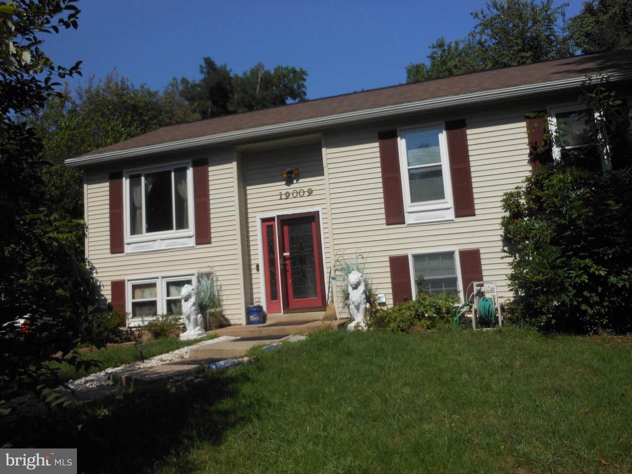 19009 Jonesville Terrace - Photo 1
