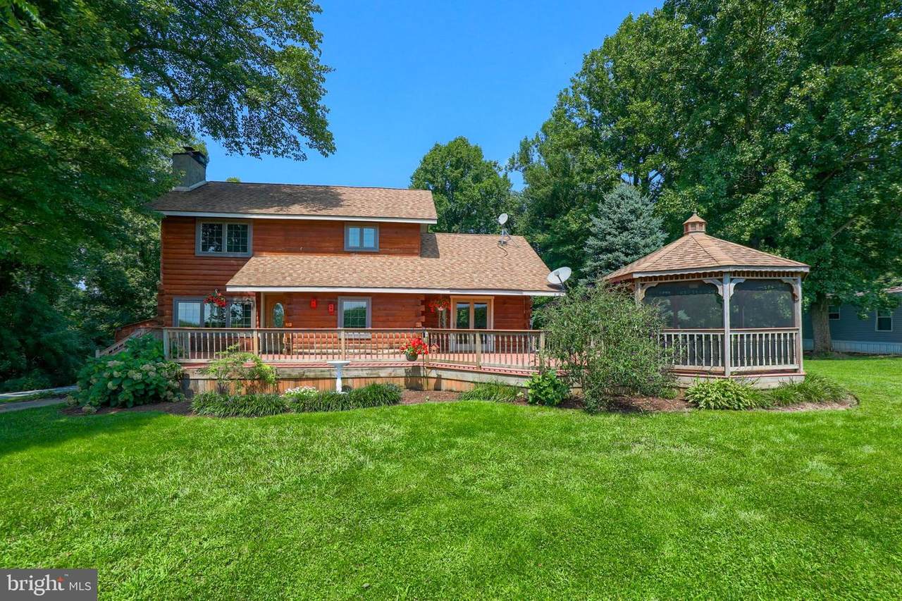 1034 Noble Road - Photo 1