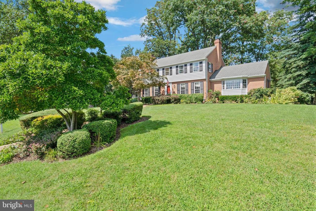 4739 Neptune Drive - Photo 1