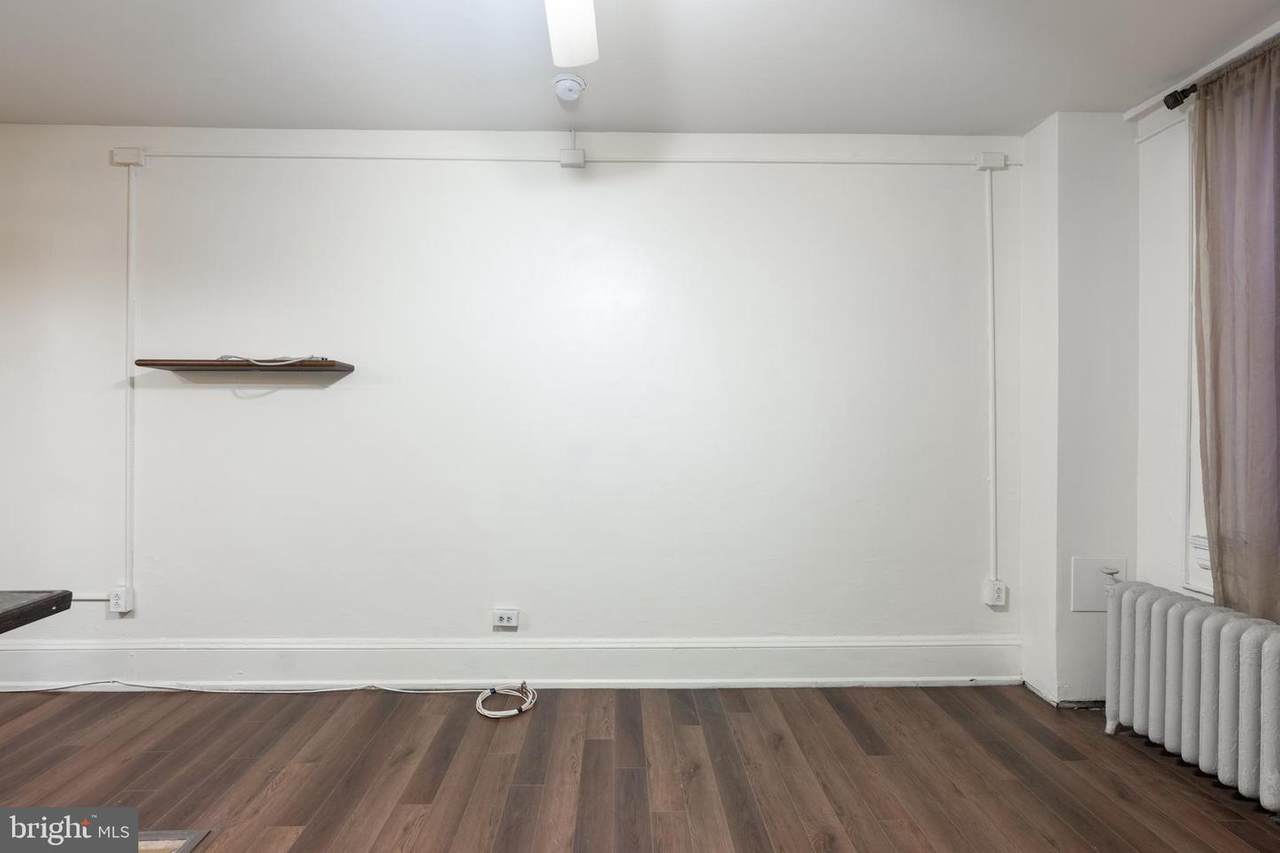 1324 Locust Street - Photo 1