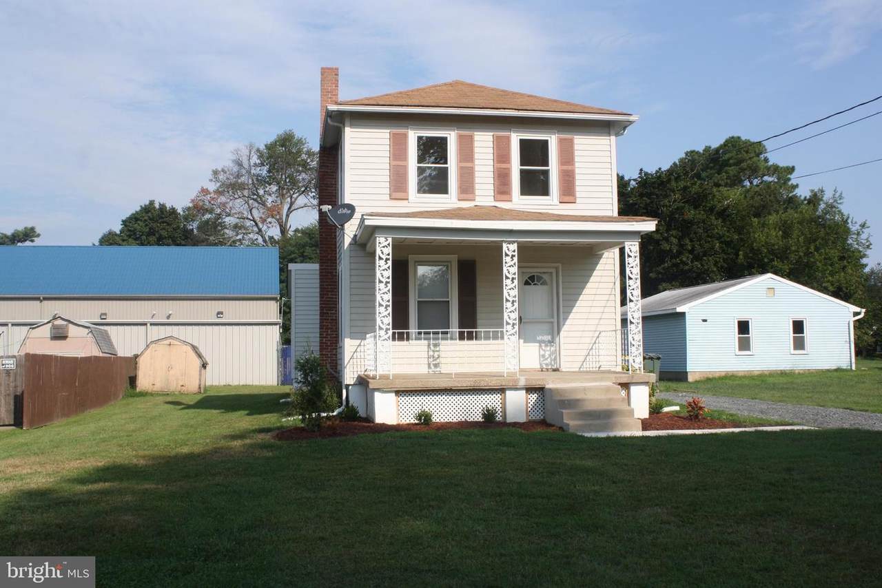 404 Adams Street - Photo 1