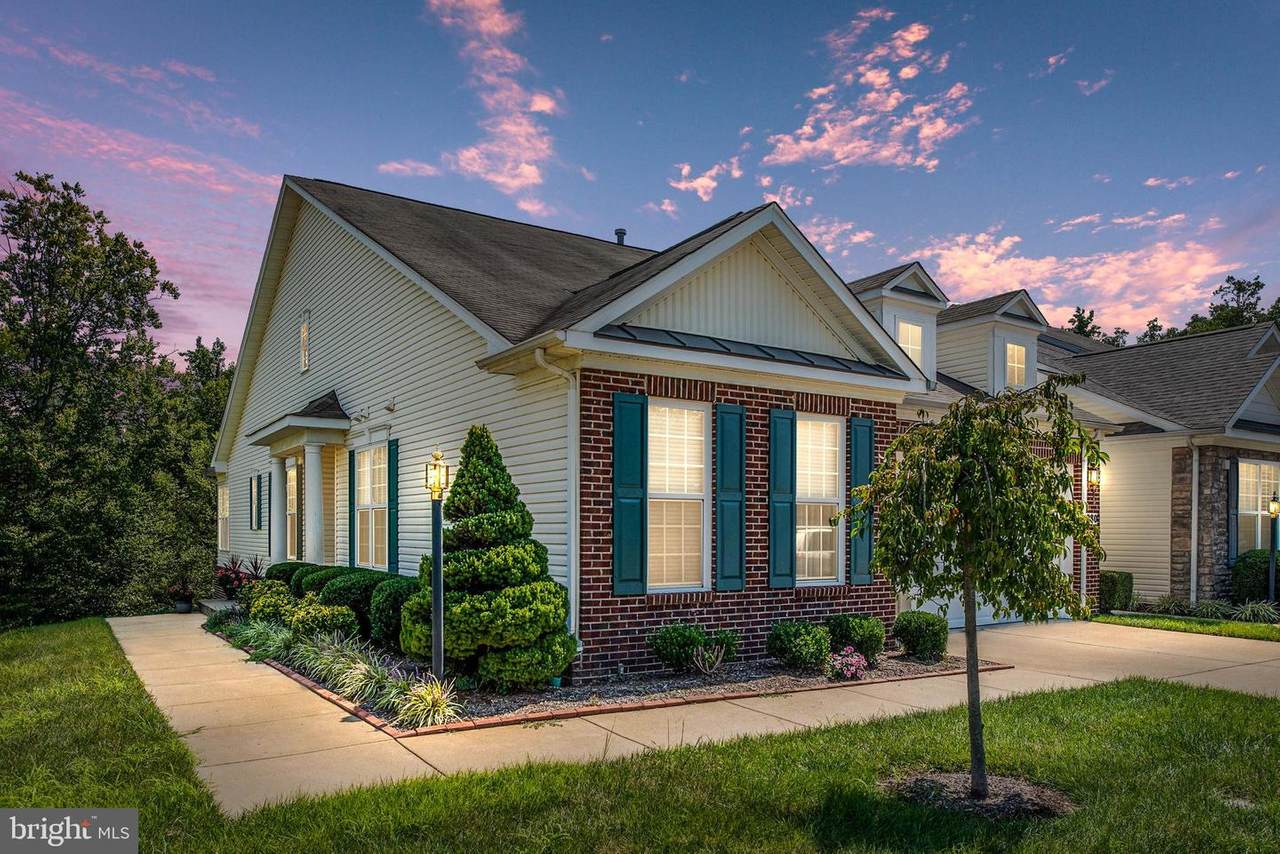 980 Cadmus Drive - Photo 1