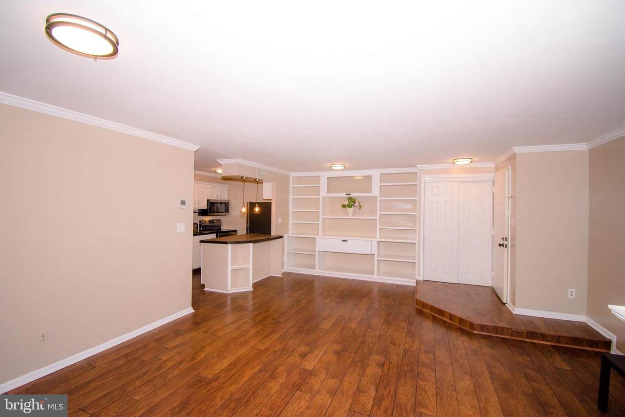 5823 Cove Landing Road - Photo 1