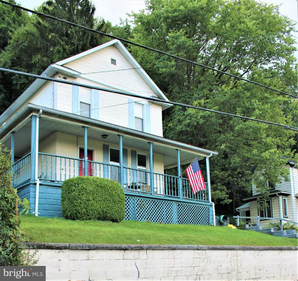 463 Main Street - Photo 1