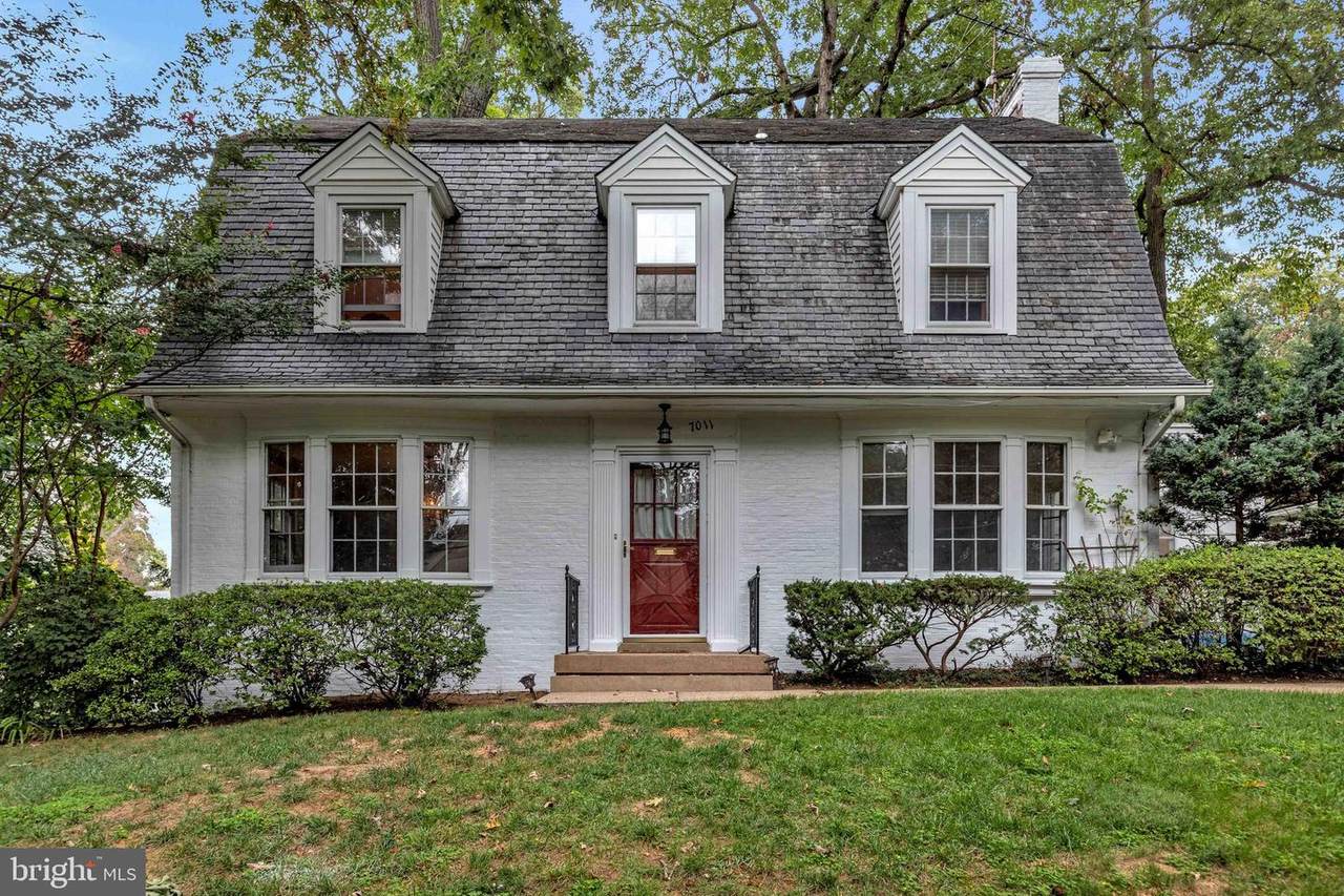 7011 Hillcrest Place - Photo 1