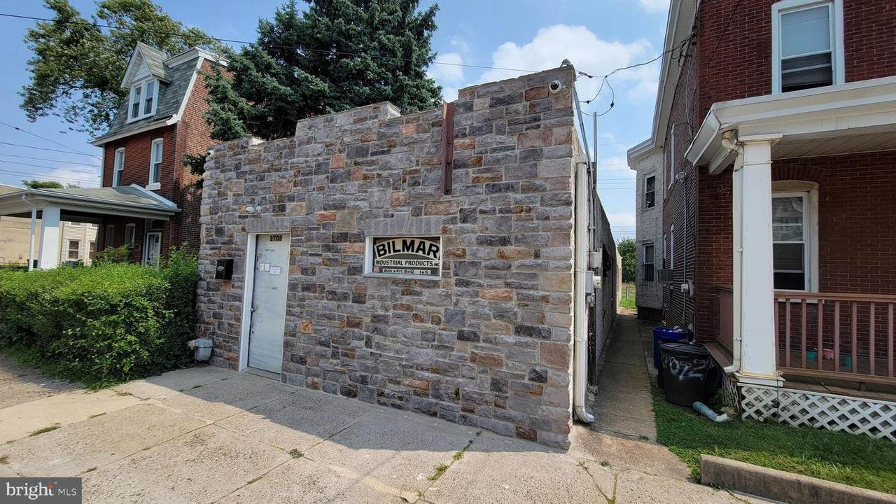 2705 6TH Street - Photo 1