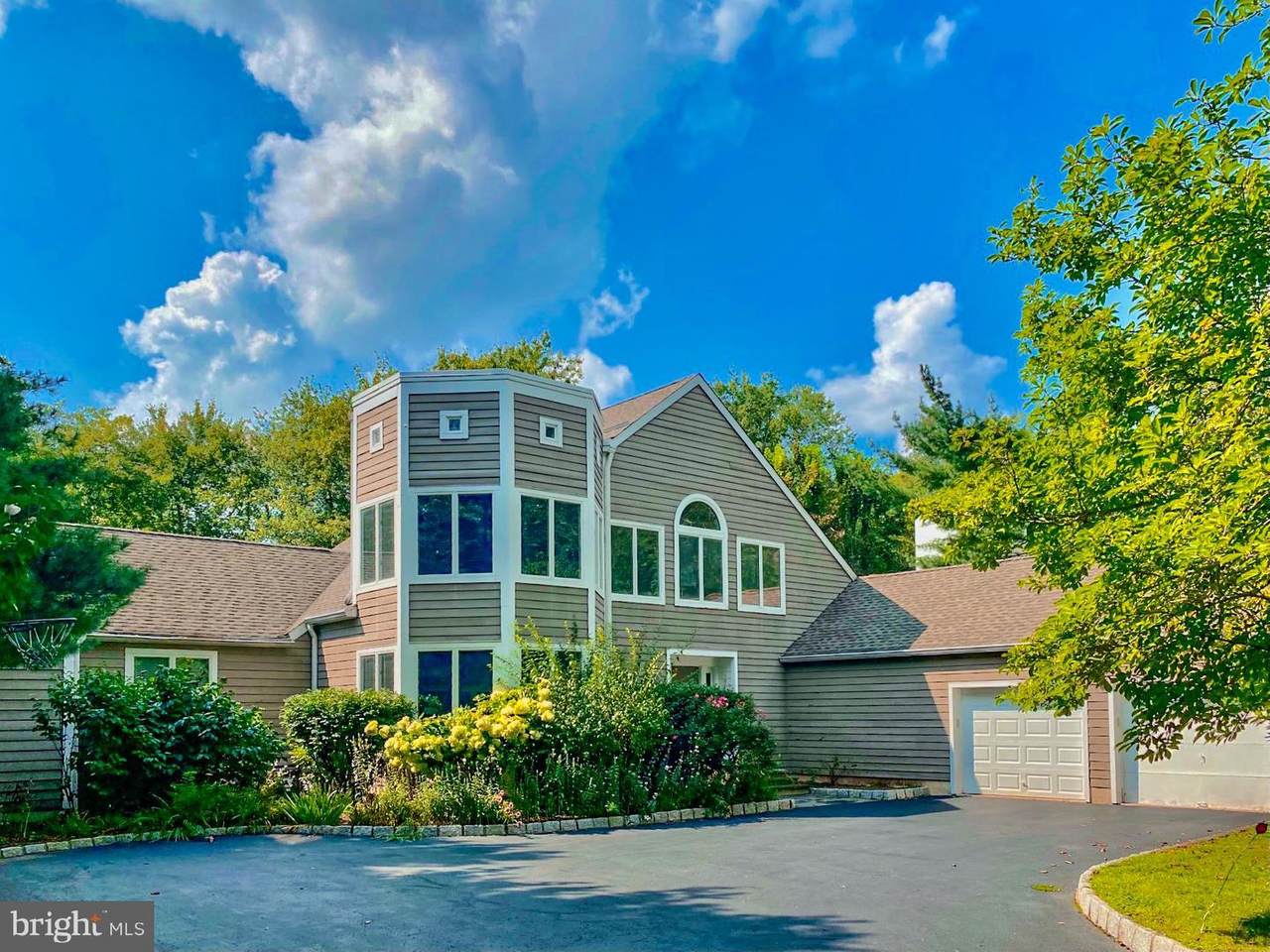 10 Andrews Lane - Photo 1