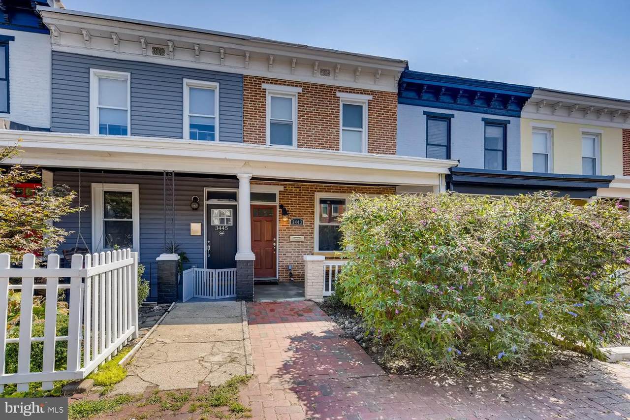 3443 Chestnut Avenue - Photo 1