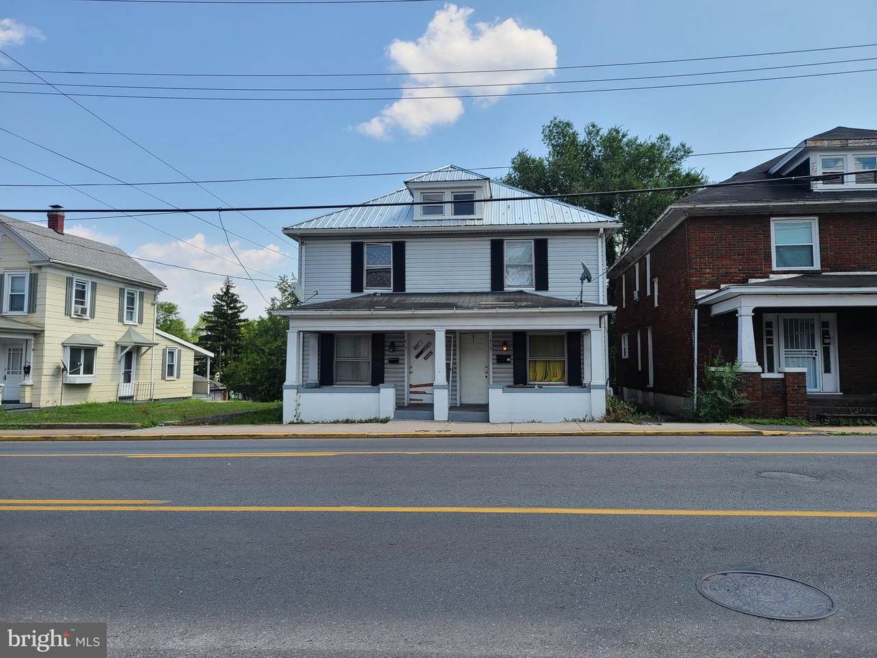 915-917 Queen Street - Photo 1
