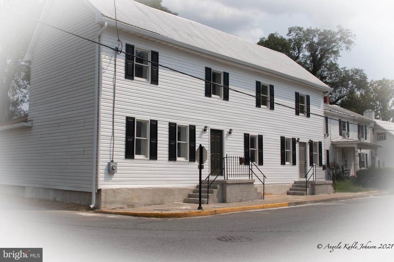 219 Lawrence - Photo 1