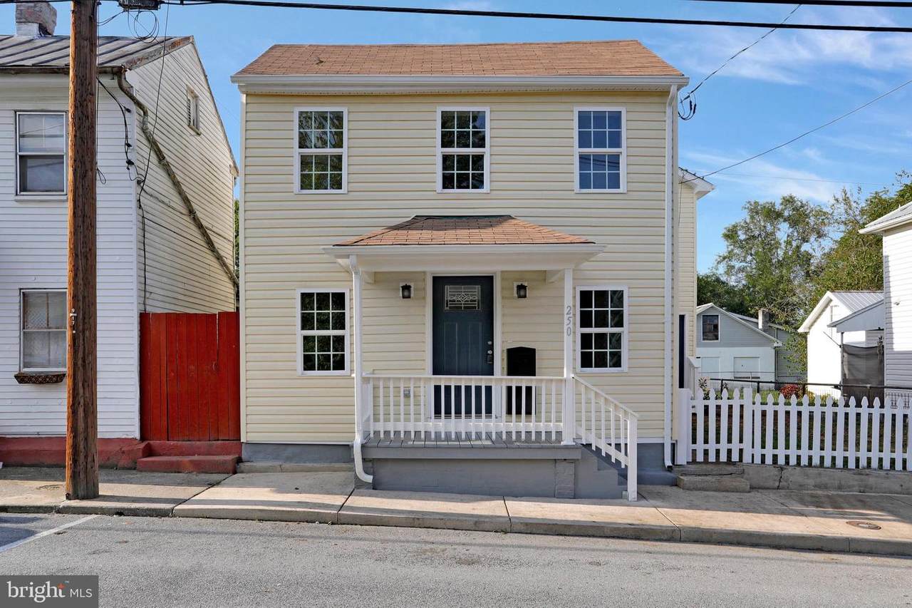 250 Liberty Street - Photo 1