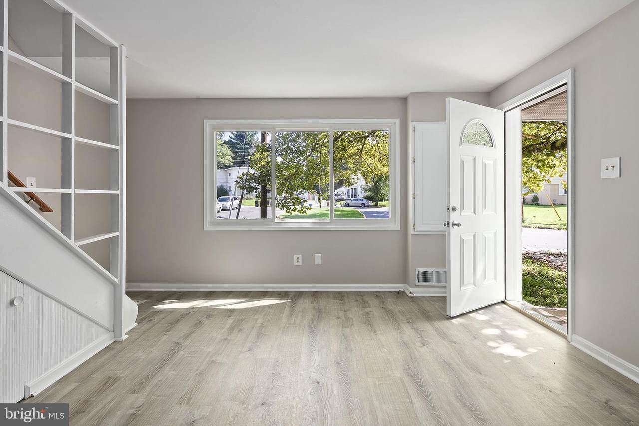 4225 Ardmore Place - Photo 1