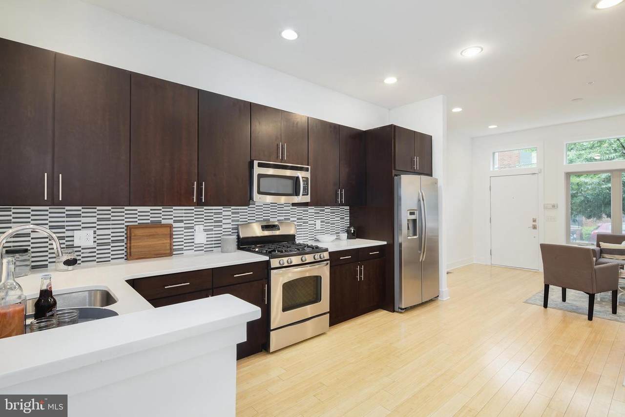 919 5TH Street - Photo 1